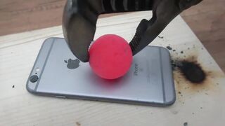 EXPERIMENT Glowing 1000 Degree METAL BALL vs Iphone