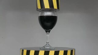 EXPERIMEN HYDRAULIC PRESS 100 TON vs GLASS