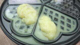 EXPERIMENT WAFFLE IRON vs SPONGE