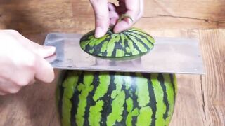 Experiment: Watermelon vs toilet vs Mentos Elephant toothpaste experiment