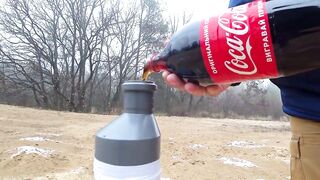 Experiment: Coca-Cola, Vinegar vs Mentos vs Balloons SuperHeroes in Tube