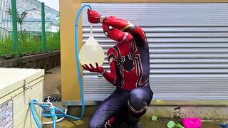 Spider-Man VS Popping Giant Water Balloons