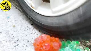 5 بالونات زينة للهالوين تحتوي على بذور متفتحة - Experiment Car vs Halloween Balloons, Rainbow Orbeez