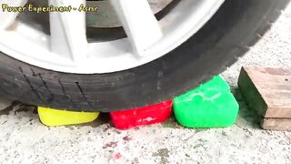 Experiment: Car Vs Rainbow Orbeez in Big Balloons - 5 بالونات تحتوي على بذور متوسطة الحجم