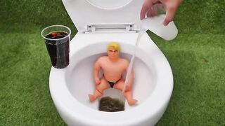 EXPERIMENT !! Stretch Armstrong vs Cola, Fanta, 7Up, Gatorade, Sprite and Mentos Cups in Toilet