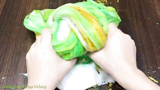 GREEN vs GOLD | Mixing GLITTER and Store Bought into GLOSSY Slime | Satisfying Slime Videos #633