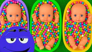 Learn Colors with Baby Dolls and Colorful Balls for Kids