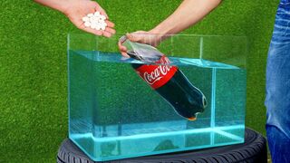 Experiment: Coca Cola VS Mentos under water