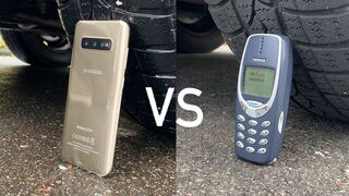 Samsung Galaxy S10 vs Nokia 3310 vs CAR