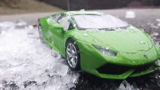Frozen Toy Car vs Car