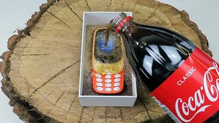 Nokia 3310 (2017) Coca-Cola Test + Freeze Test