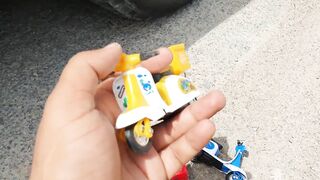 Experiment: Car vs Toy Colored Bikes