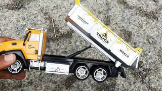 Experiment: Car vs Super Builders Toy Truck