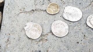Experiment: Train vs Coins Crushing Test SATISFYING VIDEO
