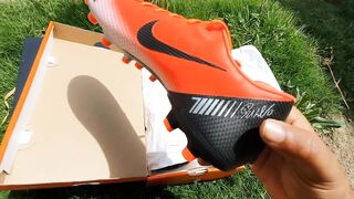 Cristiano Ronaldo vs Lionel Messi Football Boots 2019 Unboxing And Review