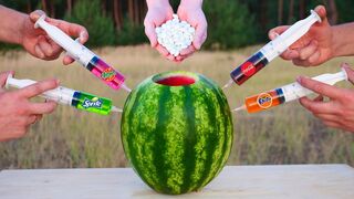 Experiment: Watermelon vs Cola, Sprite, Fanta, Mirinda and Mentos