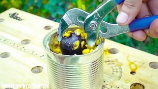 EXPERIMENT: Glowing 1000 Degree METAL BALL vs NUTELLA