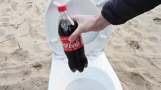 Coca Cola, Fanta, Sprite and Mentos in the Toilet