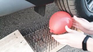 Crash Test: Car vs Balloons
