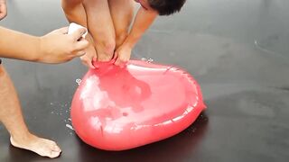 EXPERIMENT MAN in GIANT WATER BALLOON