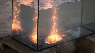 EXPERIMENT Glowing 1100 degree KETTLEBELL vs AQUARIUM