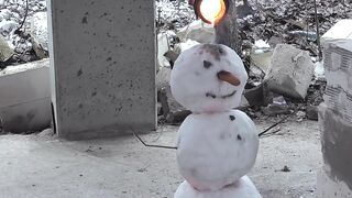 EXPERIMENT: LAVA vs SNOW MAN