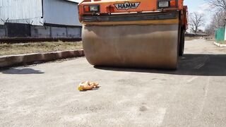12 TONS ROAD ROLLER VS STRETCH ARMSTRONG