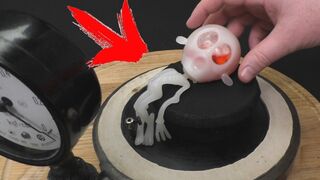What Happens When You Put a Stress Ball Toys In A Vacuum Chamber?
