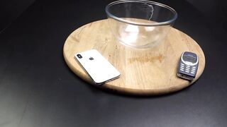NOKIA 3310 vs iPhone X — GONNA PUT IT IN LIQUID NITROGEN -196°C