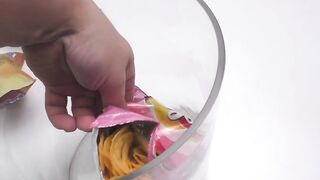 What happens when you put potato chips bags in a vacuum chamber? Will it Pop?