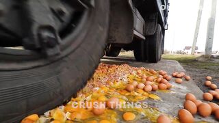 Experiment: Truck vs 500 EGGS. Crushing Crunchy & Soft Things by Truck