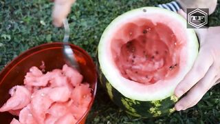 EXPERIMENT GASOLINE & MENTOS IN WATERMELON