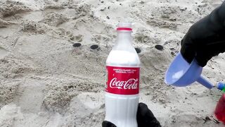SUPER reaction! Experiment: Volcano Coca Cola vs Mentos Underground!
