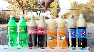 SUPER reaction. Experiment: Coca Cola vs Mentos