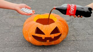 Experiment: Pumpkin Vs Coca Cola and Mentos