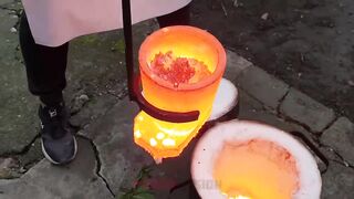Experiment: Lava Vs Aquarium