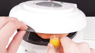 Experiment: Waffle Maker Vs Stretch Armstrong