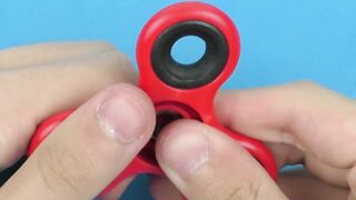 3 AWESOME TRICKS WITH FIDGET SPINNER