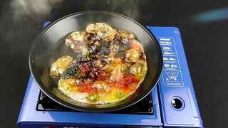 EXPERIMENT What happen if put Gummy Bears in HOT PAN