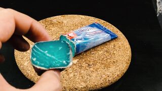 EXPERIMENT Glowing 1000 degree KNIFE VS Toothpaste