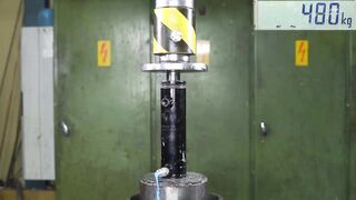 How Strong is Non-Newtonian Fluid? Hydraulic Press Test!