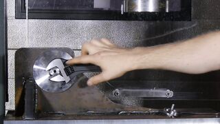 Which is the Strongest Wrench Type? Hydraulic Press Test!
