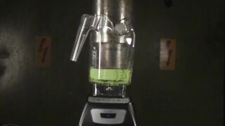 Will it blend or will it crush? Blendtec blender vs. Hydraulic press