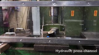 Crushing exploding stuff with hydraulic press