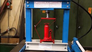 Pressception (crushing hydraulic press with hydraulic press)