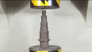 200 tons of pressure bending large iron column?