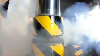 What happens to 200 ton hydraulic crushing multiple lighters?