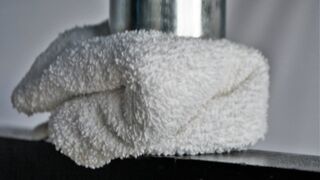 Towel vs Hydraulic Press - Don't drop your towel