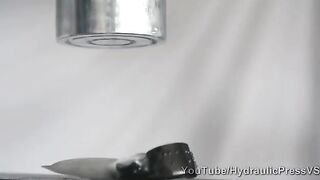 Shampoo vs Hydraulic Press - How to have good hygien