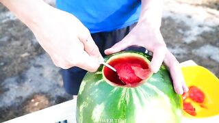 Experiment: Coca-Cola and Mentos VS Watermelon